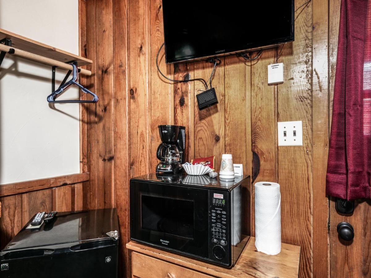 Apache Village Cabinette 15, Queen Bed, Midtown, Sleeps 2 Ruidoso Buitenkant foto