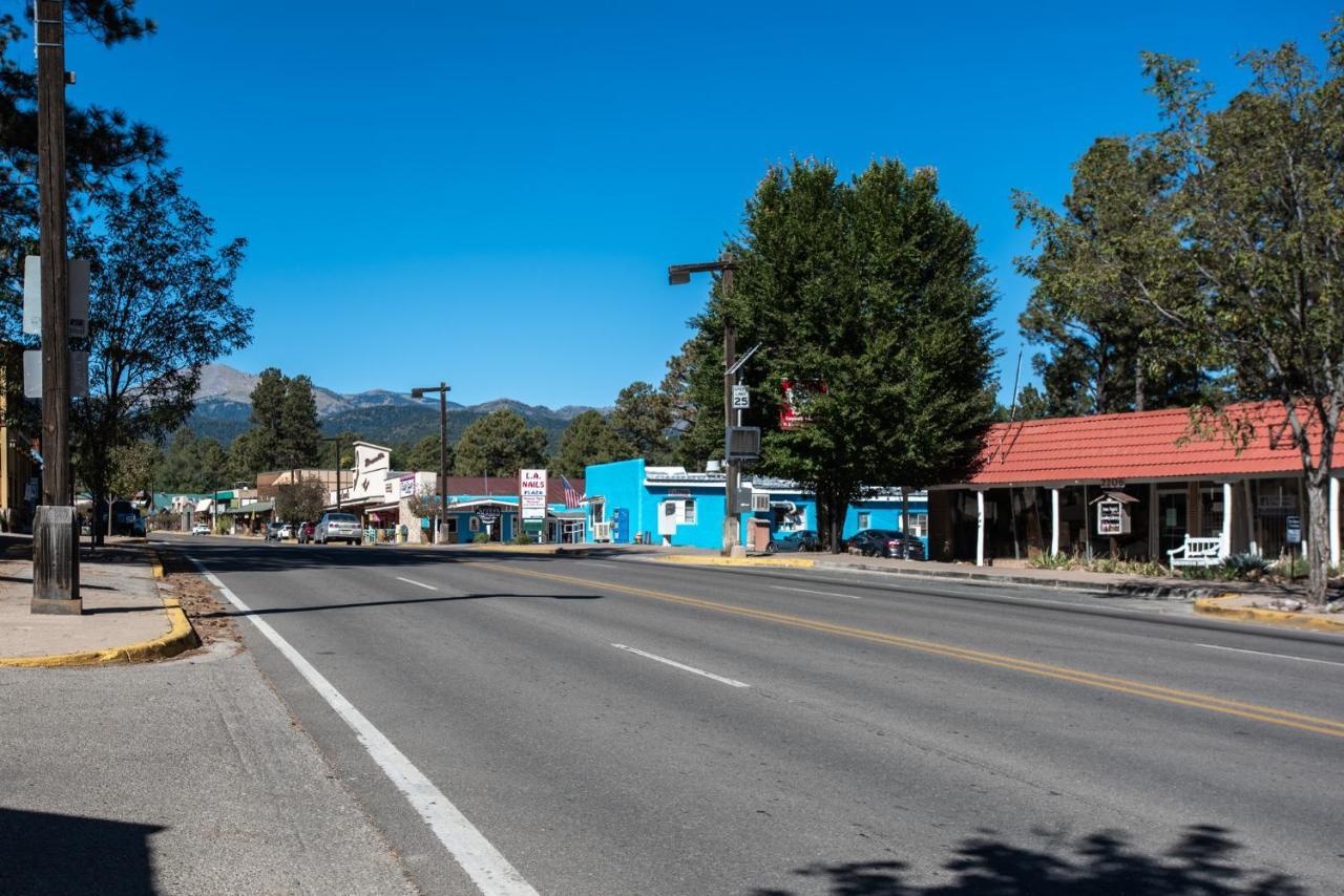 Apache Village Cabinette 15, Queen Bed, Midtown, Sleeps 2 Ruidoso Buitenkant foto