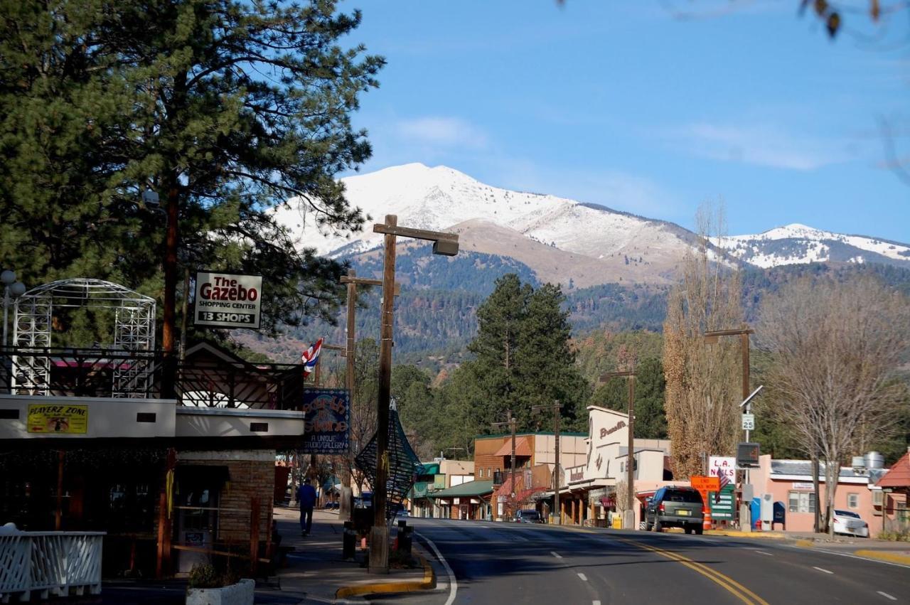 Apache Village Cabinette 15, Queen Bed, Midtown, Sleeps 2 Ruidoso Buitenkant foto